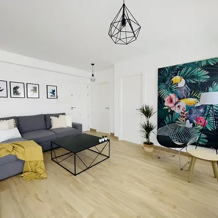 3109 Eliseos Апартаменты Торевьиа